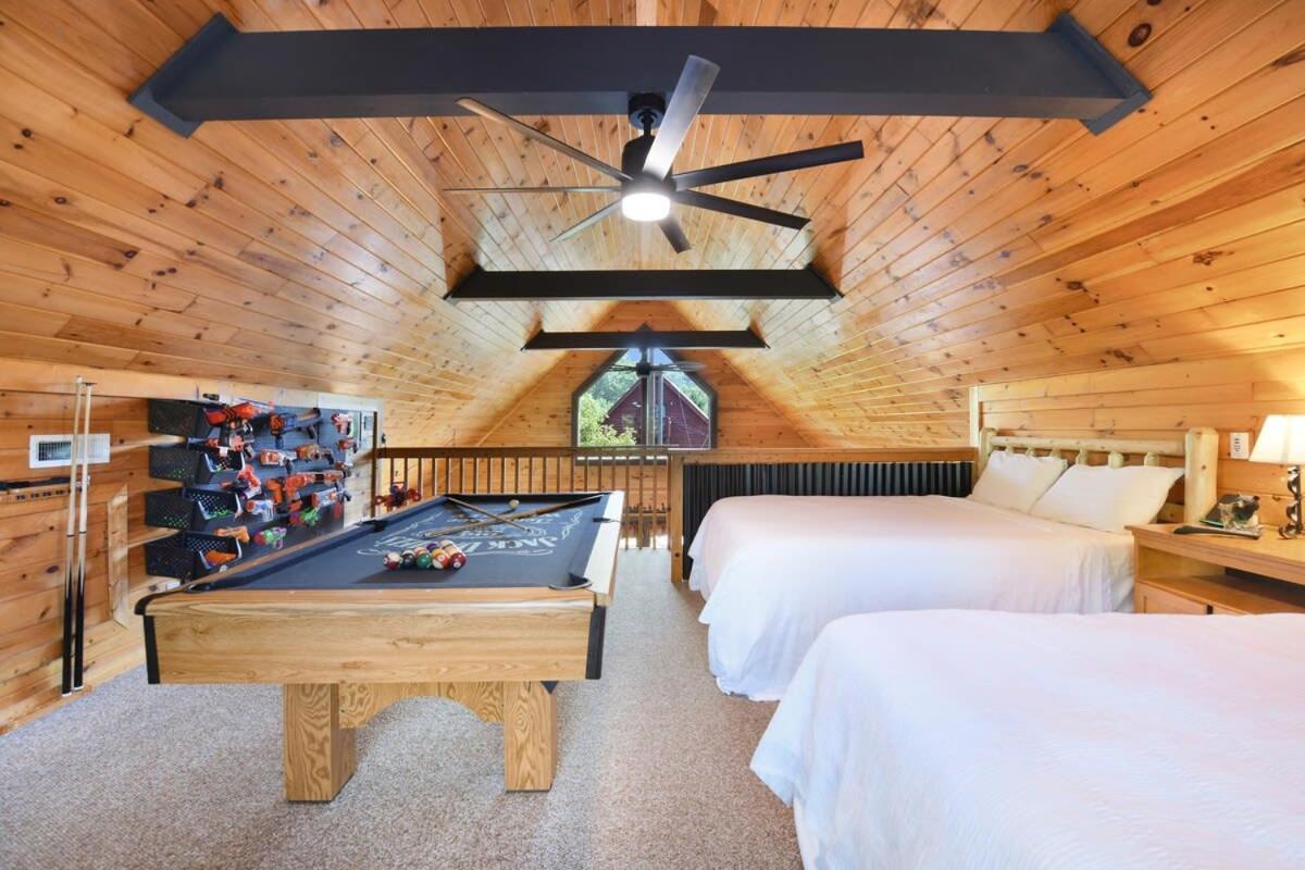 Ryes And Shine Bootlegger'S Cabin! Hot Tub* Pool* Arcade* Billiards *Ev * Pet Friendly Sevierville Exterior foto
